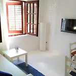 One-bedroom 2 아파트 *