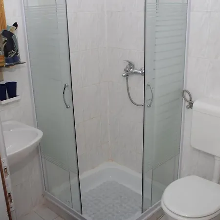 One-bedroom 2 Apartment *
